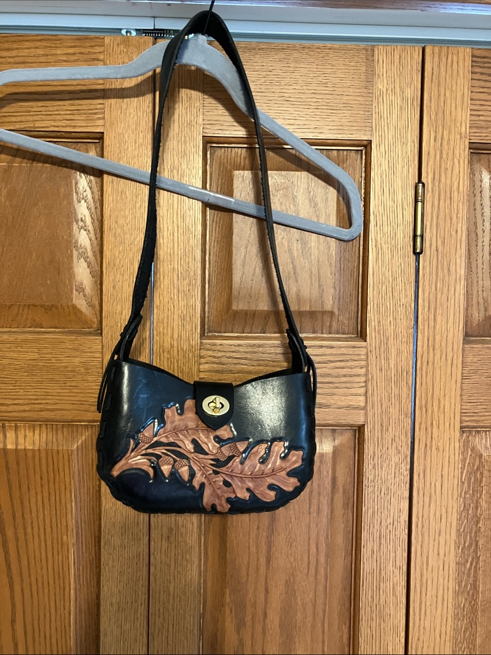 Vintage Brown Black Handmade Tooled Leather Leaf  Shoulder Bag Purse